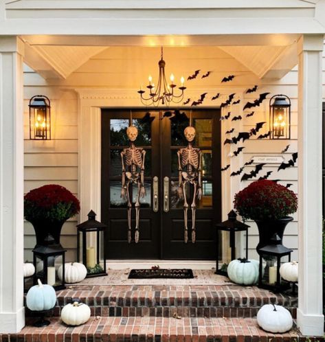 We are sharing over 53 epic Halloween front porch decor ideas that you are going to want to replicate! These are all gorgeous and so fun for Fall and Halloween! Front Porch Decor Ideas, Halloween Front Porch Decor, Happy Friday Friends, Fall Front Porch Decor, Halloween Porch Decorations, Halloween Front Porch, Front Porch Decor, Fall Front Porch, Front Porch Decorating