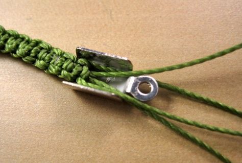 Hemp Jewelry Diy, Hemp Bracelet Tutorial, Hemp Bracelet Diy, Cord Bracelet Diy, Leather Bracelet Tutorial, Hemp Plant, Macrame Bracelet Patterns, Hemp Jewelry, Hemp Bracelets