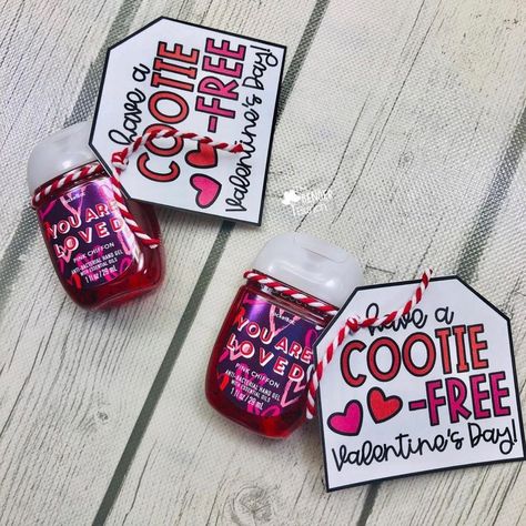 Diy Valentines Day Gifts For Coworkers, Hand Sanitizer Valentine Gift, Valentine Work Gifts, Small Teacher Valentines Gift, Valentines Coworker Gifts Easy Diy, Small Valentines Day Gifts For Coworkers, Team Valentines Day Gifts, Valentine’s Day Gift For Coworker, Valentines Day Goodie Bags For Coworkers