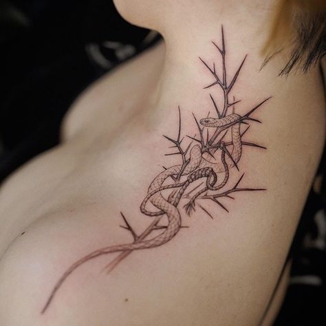 Barbed Wire Tattoo, Wire Tattoo, Thorn Tattoo, Barbed Wire Tattoos, Demon Tattoo, Spine Tattoos For Women, Plant Tattoo, Book Tattoo, Spine Tattoos