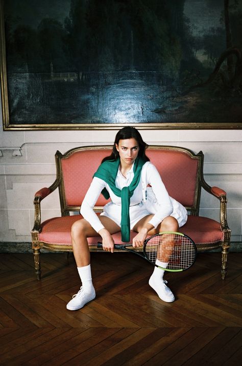 Irina Shayk Interview Casual Style Fashion Editorial Irina Shayk Interview, Mode Tennis, Interview Magazine, Tennis Fashion, Old Money Style, Sporty And Rich, Rich Kids, Irina Shayk, Michael Kors Collection