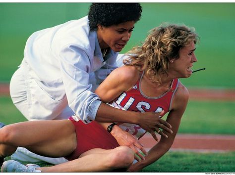 Marathon Man, Mary Lou Retton, Carl Lewis, 1984 Olympics, Emotional Photos, Long Jump, Photographs Of People, Sports Pictures, Summer Olympics