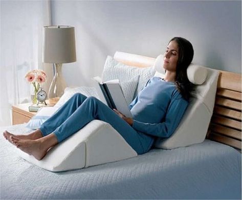 Relaxing Bedding, Bed Wedge Pillow, Bed Wedge, Wedge Pillow, Cool Beds, Back Pain, Bean Bag Chair, Bed Pillows, Toddler Bed