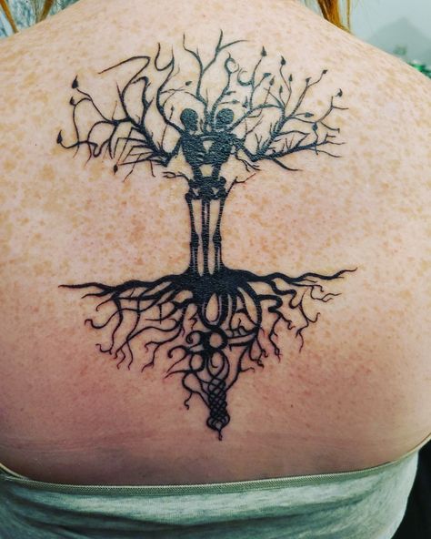 Skeleton Family Tattoo, Skeleton Couple Tattoo, Skeleton Tree, Skeleton Family, Skeleton Couple, Skeleton Tattoos, Rabbit Tattoos, Vine Tattoos, Skeleton Bones