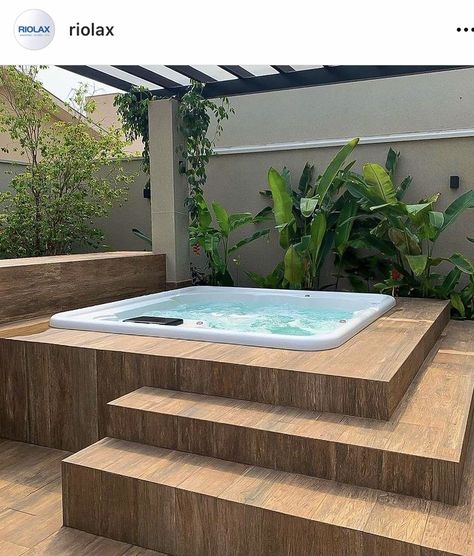 Whirpool Outdoor, Backyard Spa, Hot Tub Patio, Karina Winter, Hot Tub Backyard, Hot Tub Garden, Pool Landscape Design, Deck Designs Backyard, Jacuzzi Outdoor