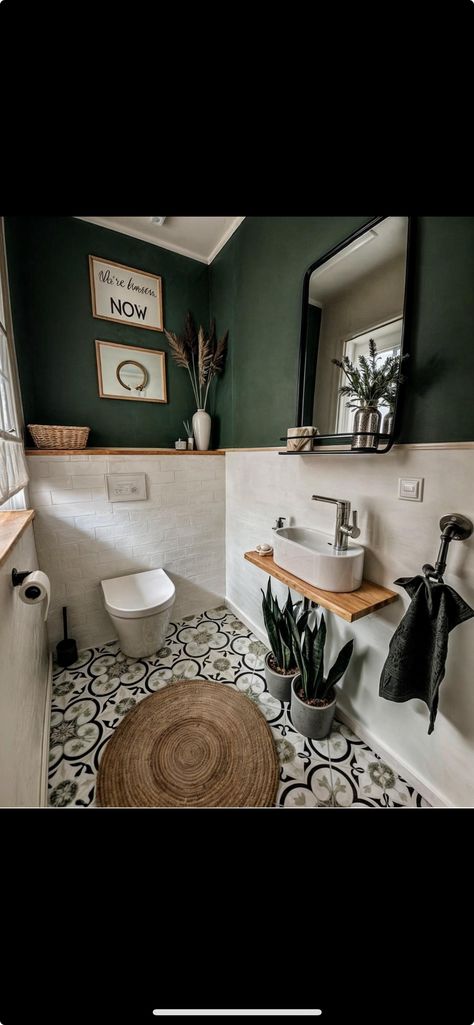 Earthy Bathroom Ideas, Bohemian Bathroom Ideas, Half Bath Decor, Wc Ideas, Earthy Bathroom, Small Downstairs Toilet, Dark Green Bathrooms, Toilet Room Decor, Full Bathroom Remodel