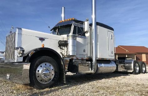 1986 Peterbilt 359 Sleeper truck [great shape] Peterbilt 359 For Sale, Semi Trucks For Sale, Trucks For Sell, Peterbilt 359, Peterbilt 379, Truck For Sale, Show Trucks, Peterbilt Trucks, Big Rig Trucks