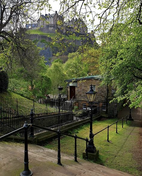 Edinburgh University Aesthetic, Edinburgh Scotland Aesthetic, Edinburgh Aesthetic, Scotland Aesthetic, Edinburgh University, Scotland Forever, Edinburgh City, Edinburgh Scotland, Scotland Travel