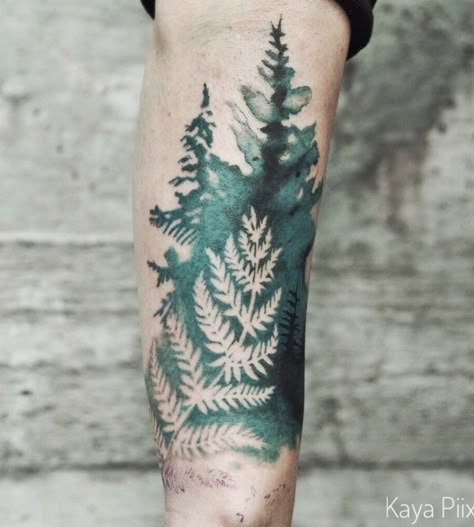 Tattoo Blastover, Green Tattoos, Fern Tattoo, Tattoo Themes, Clever Tattoos, Forest Tattoos, Nature Tattoo, Blue Tattoo, Geniale Tattoos