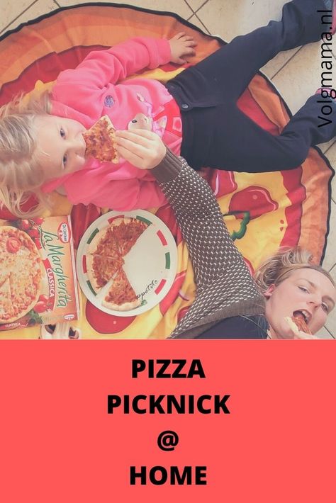 Pizza party is een leuk thema voor een kinderfeestje, een feestje voor volwassenen óf als voorbereiding op een reis naar Italië; het land waar de pizza vandaan komt zoals wij hem kennen. Wie lust er nou geen pizza? Jong en oud is er verzot op. Je kunt natuurlijk heel makkelijk pizza’s laten bezorgen maar zelf bakken is nóg veel leuker. In dit blog delen wij een aantal leuke tips en ideeën. Het wordt een pizza feestje om nooit te vergeten! Pizza Party, Pizza, Movie Posters, Pizzas, Film Posters