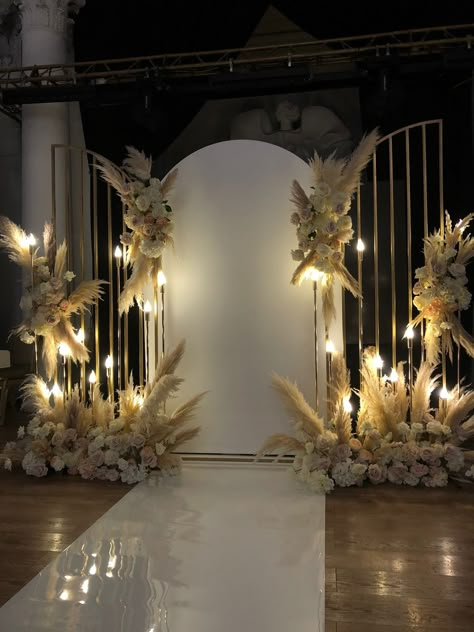 Event Entrance Decor, Wedding Arch Indoor, Engagement Decorations Indian, Nigerian Wedding Decor, Glamorous Wedding Venue, Cute Wedding Outfits, Small Wedding Decor, Simple Stage Decorations, Event Entrance