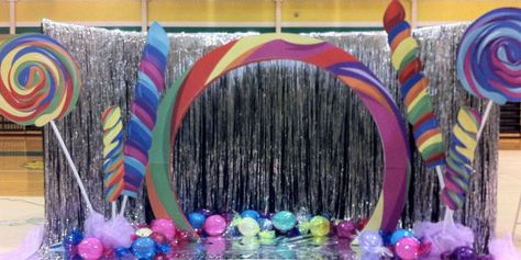 Get inspired AF by these pics of over-the-top decor. Candy Theme Decorations, School Dance Themes, School Dance Ideas, Willy Wonka Party, Candy Themed Party, Prom Themes, Dance Themes, Prom Theme, Candyland Birthday