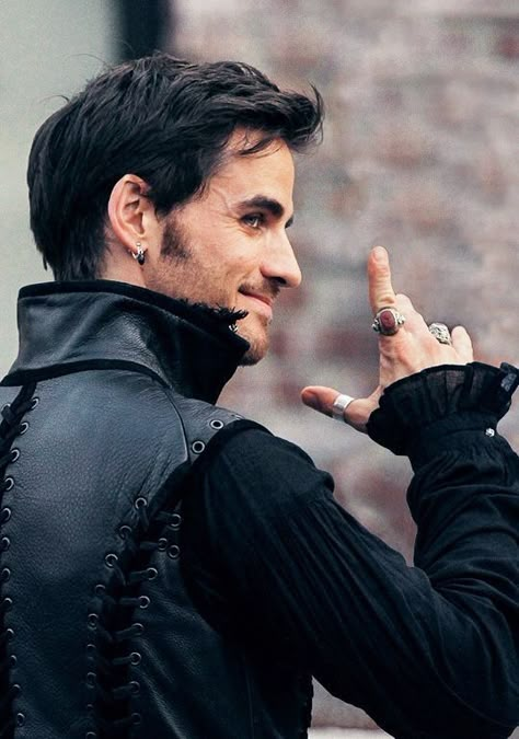 Captain Hook Ouat, Hook Ouat, Rabastan Lestrange, Once Up A Time, Hook And Emma, Colin O Donoghue, Killian Jones, Colin O'donoghue, Emma Swan