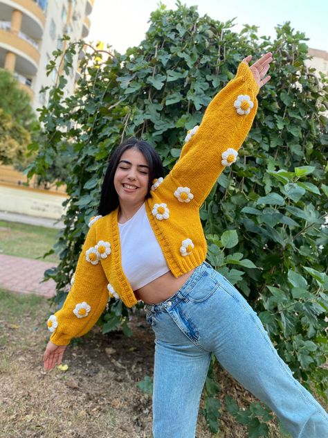 Daisy Cardigan, Cardigan Handmade, Handmade Sweater, Crochet Clothing And Accessories, Chunky Cardigan, Sweater For Women, Unique Gifts For Her, Unique Christmas Gifts, Knit Jacket