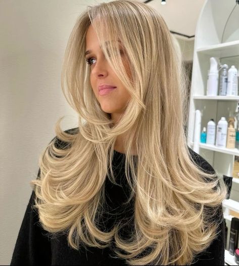 #BlondeHairGoals #BlondeTransformation #HairMakeover #BlondeBeauty #BlondeAmbition #HairInspo #BlondeBombshell #BlondeJourney #NewHairWhoDis #BlondeVibes #HairTransformation #BlondeLife #BlondeHighlights #BlondeObsessed #BlondeMagic Bright Blonde Layered Hair, Blowout Blonde Hair, Hairstyle Bubble, Hair Color Bright, Bright Blonde Highlights, Bubble Bath Nails, Blonde Hair Goals, Blonde Layered Hair, Perfect Blonde Hair