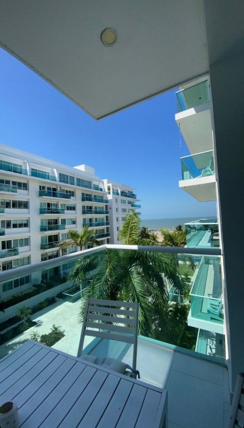 Miami Beach Apartment, Florida Apartments, Florida Hotel, Miami Apartment, Rich Rich, Long Beach State, Miami Condo, Moving To Miami, Florida Hotels