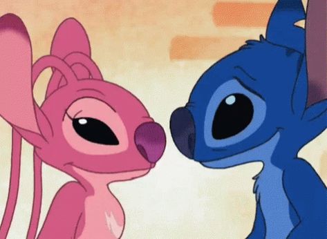 Stitch Angel GIF - Stitch Angel Kisses - Discover & Share GIFs Stitch Y Angel, Angel Stitch, Disney Gifs, Lilo Et Stitch, Lilo Y Stitch, Film Anime, Stitch And Angel, Love Stitch, Pinturas Disney