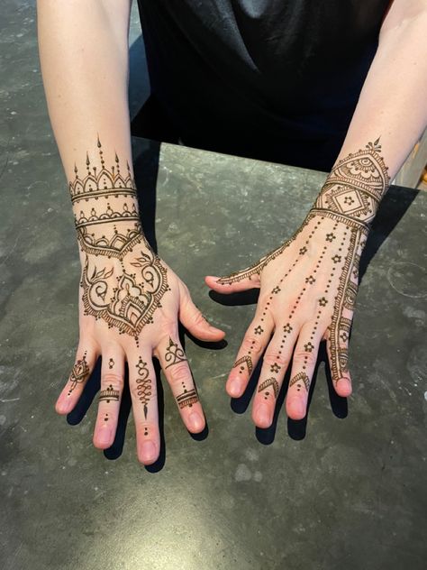 Henna Forearm, Henna Styles, Henna Style, Henna Tattoos, Henna Designs Hand, Simple Mehndi, Henna Tattoo Designs, Simple Mehndi Designs, Henna Design