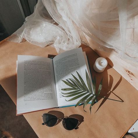 Spring Flatlay, Details Aesthetic, Short Instagram Captions, Business Card Design Inspiration, Contents Design, Aesthetic Desktop Wallpaper, Beige Aesthetic, Brown Aesthetic, Share Photos