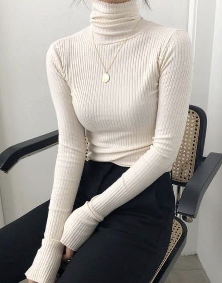 Lilith Gilbert was out of town when her parents died.Due to circumsta… #vampire #Vampire #amreading #books #wattpad Turtle Neck Outfit Women, Korean School Outfits, White Turtleneck Outfit, Minimalist Fashion Fall, Turtleneck Outfits, Amandla Stenberg, Simple Outfits For School, Cream Turtleneck, Turtleneck Outfit