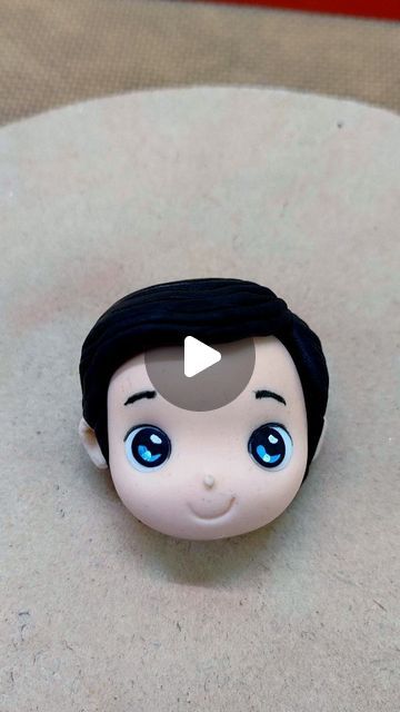 How To Make Fondant Figures, Clay Characters Easy, Simple Clay Crafts, Fondant People Tutorial, Fondant Man, Fondant Face Tutorial, Fondant Doll, Fondant Hair, Fondant Face