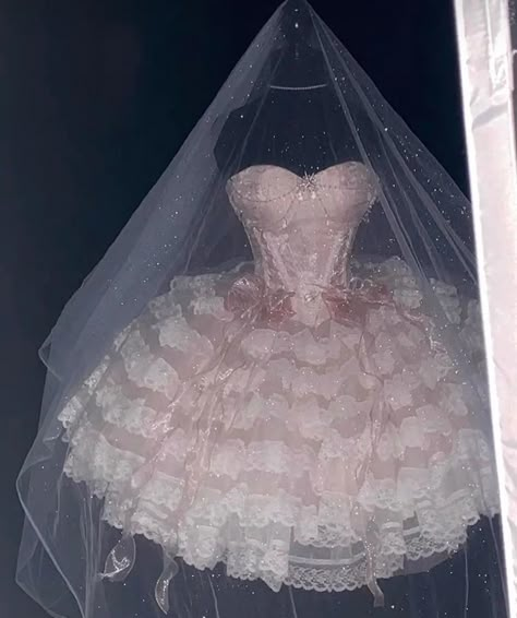 Pretty Wedding Dresses, Perfect Blue, Ballet Pink, Prom Dress Inspiration, Pretty Prom Dresses, Fairytale Dress, Quince Dresses, Glam Dresses, Dress Gown