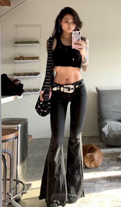 All Black Date Outfit, Goth Boho Fashion, Alt New Years Eve Outfits, Edgy Outfits Street Style Grunge, With The Band Outfits, Western Grunge Aesthetic Outfits, Goth Flare Pants Outfit, Country Alternative Fashion, Dark Country Outfits