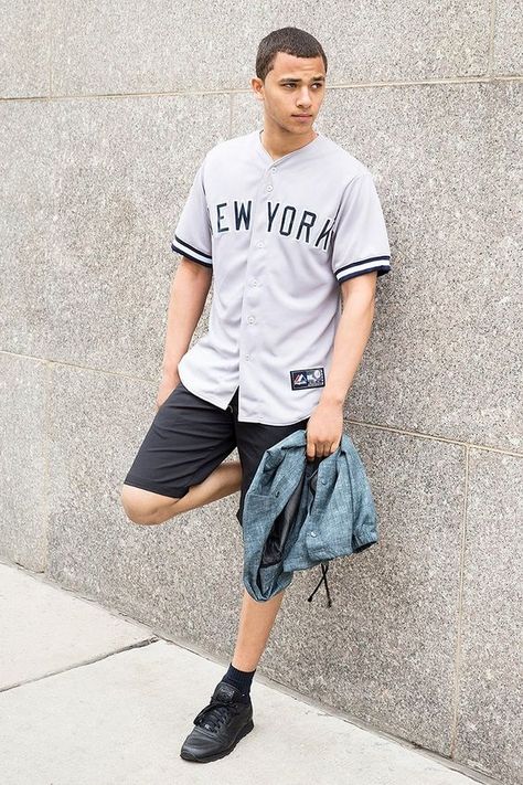 How To Wear A Baseball Jersey... Style Rules To Give You A Homerun | Outsons | Men's Fashion Tips And Style Guides Baseball Style Outfits, Jersey Party Outfit, Oversized Baseball Jersey, Jerseys Outfit, Baseball Shirt Outfit, Baseball Jersey Outfit, Baseball Jersey Men, Baseball Outfit, Yankees Baseball