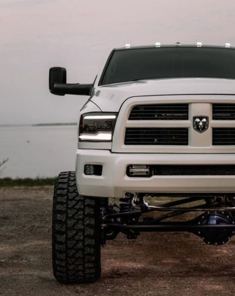 White Ram Truck, Lifted Cummins, Cummins Diesel Trucks, Trucks Dodge, Dodge Cummins Diesel, Jacked Up Truck, Dodge Diesel Trucks, Country Trucks, Hot Trucks