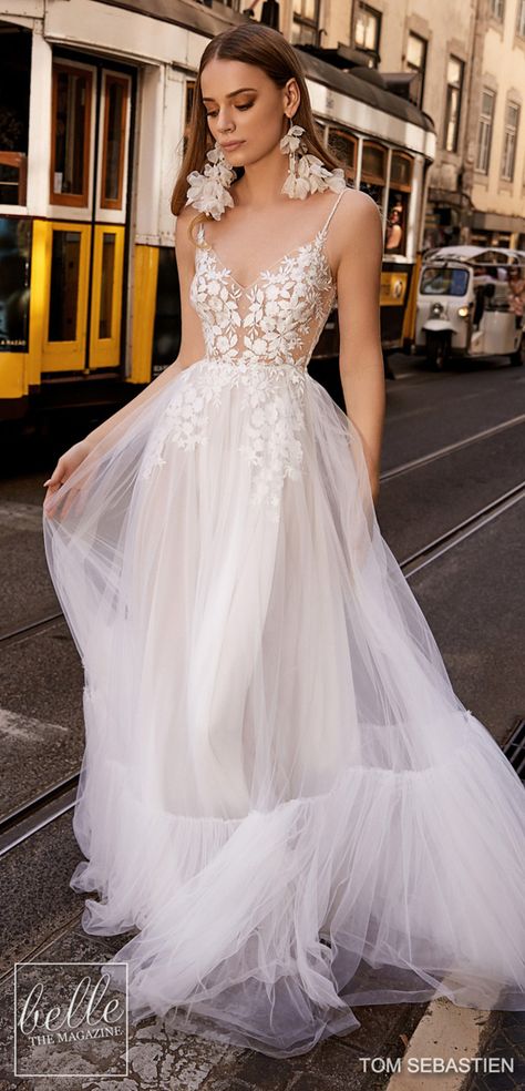 Tom Sebastien Wedding Dresses 2019 - Lisbon Bridal Collection. Backless lace flowy a-line wedding dress with lace sleeveless bodice and tulle skirt #weddingdress #weddingdresses #bridalgown #bridal #bridalgowns #weddinggown #bridetobe #weddings #bride#dreamdress #bridalcollection #bridaldress #dress See more gorgeous wedding dresses by clicking on the photo Roman Wedding, Prenup Ideas, Wedding Aesthetics, Wedding Image, Pnina Tornai, Sophisticated Bride, V Neck Wedding Dress, Dream Dresses, Applique Wedding Dress