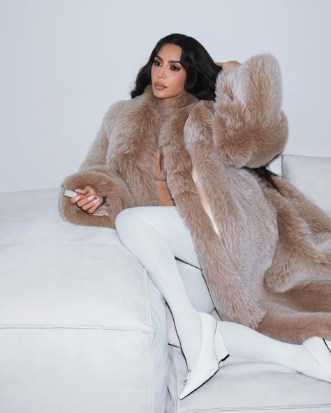 Kim Kardashian | The SKKN Holiday Collection is available now exclusively at SKKNBYKIM.com 🎁 I’m wearing: Classic Glam Palette shades 1, 02, 05, 10, 12... | Instagram Kim Kardashian Hairstyles, Nye Photoshoot, Kardashian Hairstyles, Fur Coat Photoshoot, Feminine Archetypes, Fur Outfit, Kylie J, Kim Kardashian Style, Keeping Up With The Kardashians