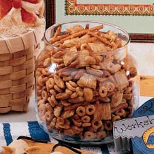 Nuts and Bolts aka Chex Mix---  Papaw's Recipe:  1/2 c butter or margarine  2 tbl worcestershire sauce  1 1/2 t season salt  3/4 t garlic powder  1/2 t onion powder  3 c corn chex  3 c rice chex  3 c wheat chex  1 c nuts  1 c pretzels  1 c bagel chips  (My changes: 3 cups nuts, 3 cups homeycombs, 2 cups bugles, no pretzels or bagel chips) Nuts And Bolts Recipe, Caramel Chex Mix, Caramel Chex, Xmas Baking, Chex Mix Recipes, Snack Mixes, Nut Snacks, Snack Mix Recipes, Party Mix