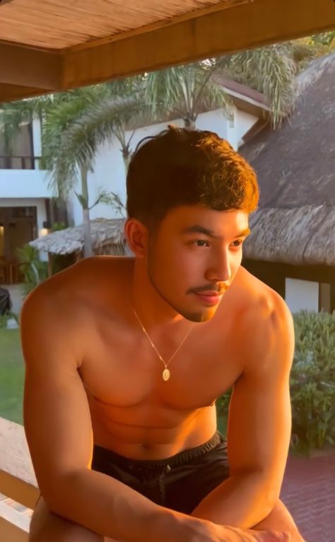 orlando Tony Labrusca, Futuristic Armour, Sweet Guys, Men Fashion Casual Outfits, Human Anatomy, Male Face, Asian Men, Orlando, Actors