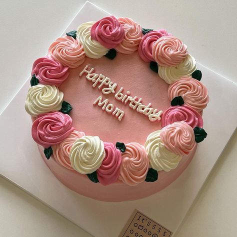 Happy Birthday Mommy Cake, Mommy Birthday Cake, Happy Birthday Mama Cake, Cake Ideas For Mom, Birthday Cake For Mum, Happy Birthday Mom Cake, Happy Bday Cake, Happy Birthday Mommy, Happy Birthday Mama