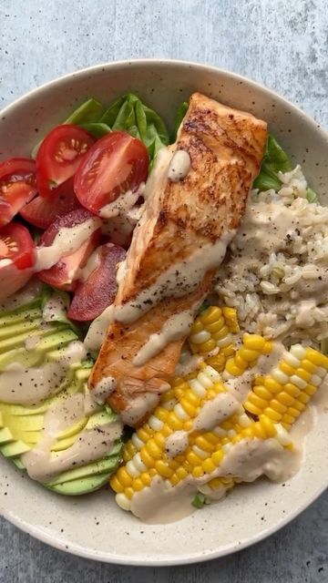 Acv Water, Boiled Sweet Corn, Summer Salmon, Butter Lettuce, Fresh Orange Juice, Salmon Bowl, Healthy Bowls, Healthy Food Dishes, Tahini Dressing