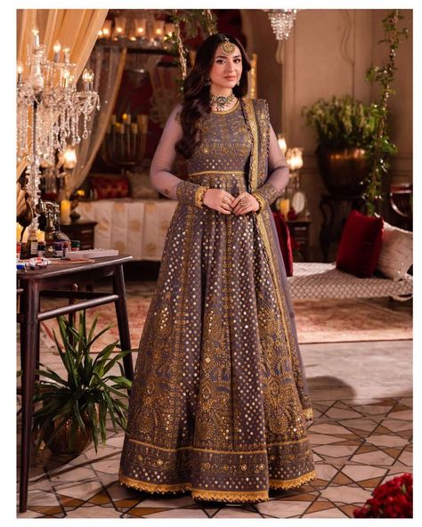 "CHANDNI RAATEIN Luxury Wedding Collection 10 designs x 1 color 10 suits in a set Avg. Retail: 12,930/- Total Set Retail: 129,300/- B O O K I N G O P E N!!"". +923314747413 +971554747413 WhatsApp Group https://chat.whatsapp.com/CfQPzYYgd7tEIc2xetIdfD Instagram https://www.instagram.com/lessforbrandspk/ Facebook https://www.facebook.com/lessforbrandspk Website https://lessforbrands.com Email info@lessforbrands.com #pakistanifashion #pakistan #pakistaniwedding #fashion #pakistanistreets... Maxi Pakistani, Pakistani Dresses Party, Batik Print Dress, Grey Gown, Salwar Suits Party Wear, Indian Anarkali, Lehenga Jewellery, Saree Sale, Asim Jofa