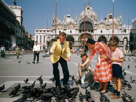 Kodachrome Photos of Europe -- National Geographic Our Man In Havana, Life In Italy, St Marks Square, Rome Photo, Martin Parr, National Geographic Magazine, Europe Photos, Still Photography, Voyage Europe