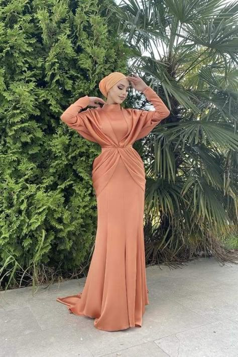 Satin Mermaid Wedding Dress, Soiree Dresses, Modest Dresses Fashion, Soiree Dress, Orange Satin, Islamic Wedding, Dress Muslim, Elegant Dresses Classy, Muslim Fashion Dress