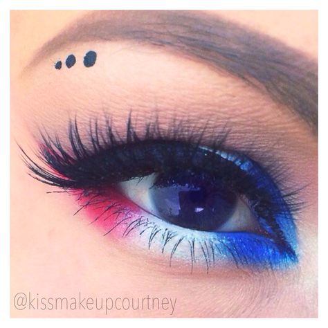 4th of July makeup Fourth of July red white and blue Fourth Of July Eyeshadow, 4th Makeup, Patriotic Makeup, July Makeup, 4th Of July Makeup, Usa Party, Cute Eyeshadow Looks, Natural Eyeshadow, Bold Makeup