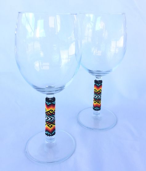 Sioux Tribe, Beadwork Tutorial, Beadwork Designs, Irish Wedding, Native American Beading, Craft Tutorial, Sioux, Wine Glasses, Size 13