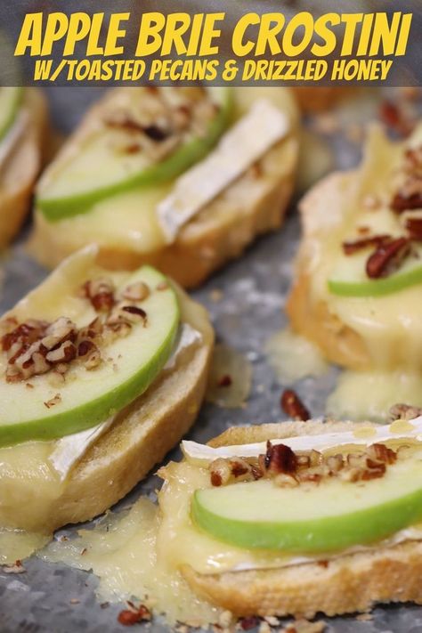 toasted crusty french bread with slices of melted brie topped with sliced apples, toasted pecans and drizzle with really good quality honey Apple Brie Crostini, Brie Crostini, Apple Brie, Crostini Appetizers, Fruit Appetizers, French Bread Pizza, Croutons Homemade, Easiest Apples, Toasted Pecans