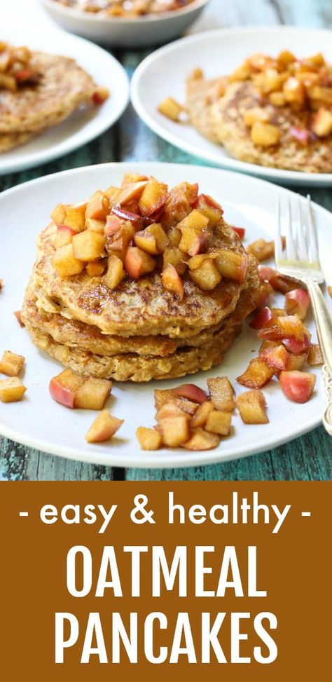 These healthy oatmeal pancakes are made with old-fashioned rolled oats and taste just like your favorite oatmeal. They are very easy to make, and the best part is that they are served with a delicious apple topping. #pancakes #oatmeal #recipe #cleaneating Healthy Oatmeal Pancakes, Oatmeal Treats, Oats Everyday, Pancake Easy, Oatmeal Pancake, Apple Topping, Yummy Pancakes, Oatmeal Pancakes Healthy, Oatmeal Healthy