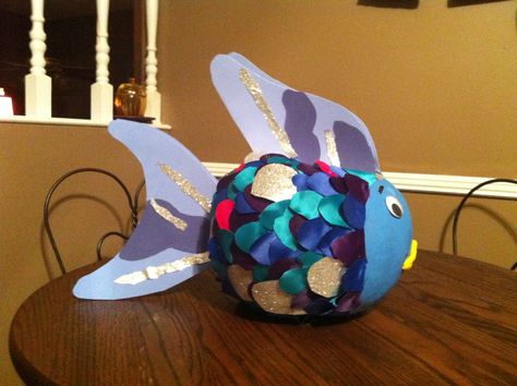 Book Character Pumpkin... Rainbow Fish Pumpkin! :) Rainbow Fish Pumpkin, Book Character Pumpkin, Fish Pumpkin, Storybook Pumpkin, Pumpkin Story, Book Character Pumpkins, Book Pumpkin, Story Book Pumpkin, Pumkin Decoration