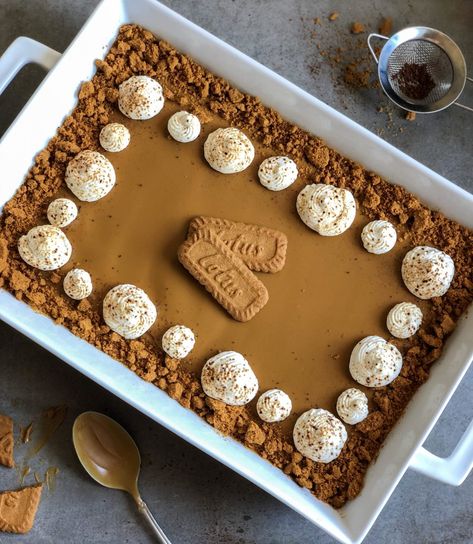 Cookie Butter Cake, Lotus Cookies, Lotus Cake, Biscoff Recipes, Middle Eastern Desserts, Biscoff Cookie Butter, Baked Oatmeal Recipes, Lotus Biscoff, Cookie Butter