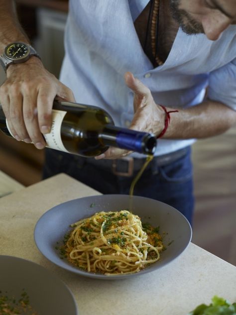 © Fredrika Stjärne Spaghetti with Bottarga and Almond Bread Crumbs Recipe Contributed by Mauricio Couly and Piero Incisa della Rocchetta Click here for full recipe Bread Crumbs Recipe, Chef Styles, Man Cooking, A Bowl, Wine Recipes, Good Eats, Italian Recipes, Love Food, The Well