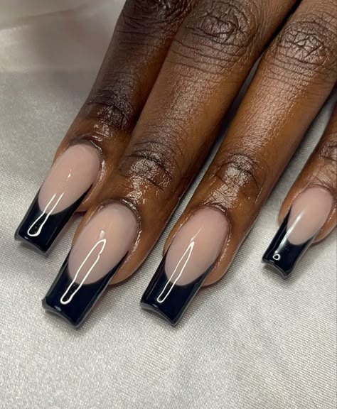 Glossy Black French Tip Nails, Black French Tip Nails By Skin Tone Range, Medium Square French Tip Acrylic Nails Black, Black French Manicure Square, Black French Tip Nails Coffin Long, Nav Concert, Black French Square Nails, Medium Black French Tip Nails, Black Nail French Tip