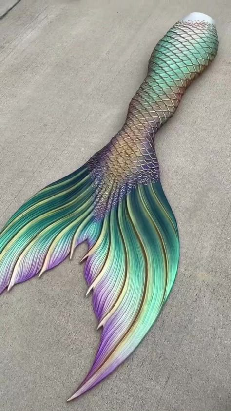 Realistic Mermaid Tails Purple, Pink And Blue Mermaid Tail, Iridescent Mermaid Tail, Mermaid Tail Designs Drawing, Mermaid Tails Aesthetic, Fake Mermaid Tails, Mermaid Tail Green, Mermaid Tail Template, Ariel Mermaid Tail