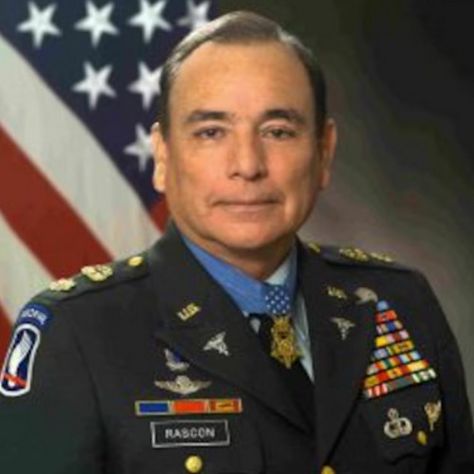 Episode 2732 – Medal of Honor tribute to Army Maj. Alfred Rascon by Vietnam Veteran News on SoundCloud Medal Of Honor Recipients, Usa Army, Military Honor, Chain Of Command, Daily Calendar, Green Beret, American Veterans, Medal Of Honor, United States Military