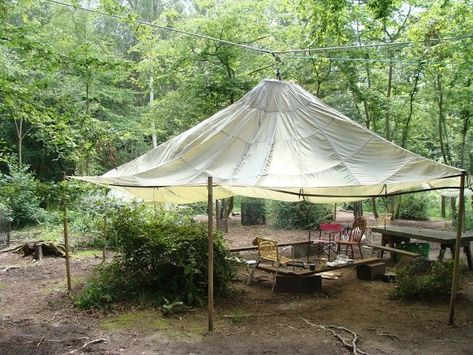 Forest School Area, Fire Bucket, Forest Kindergarten, Forest School Ideas, Camping Uk, Outdoor Shelters, Hippie Garden, Glamping Site, Camping Locations