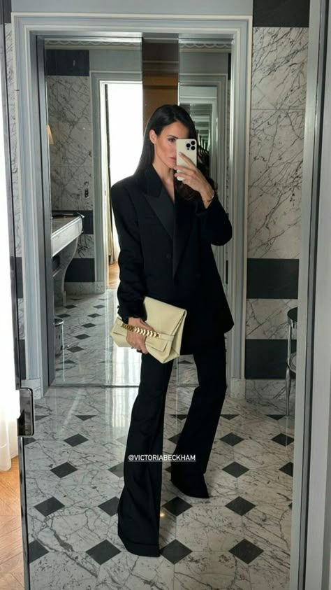 Women Suits Prom, Women Suits Prom Classy, Women Prom Suit, Office Attire Women, Outfit Botas, Outfit Inspiration Women, London Outfit, Smart Outfit, Woman Suit Fashion